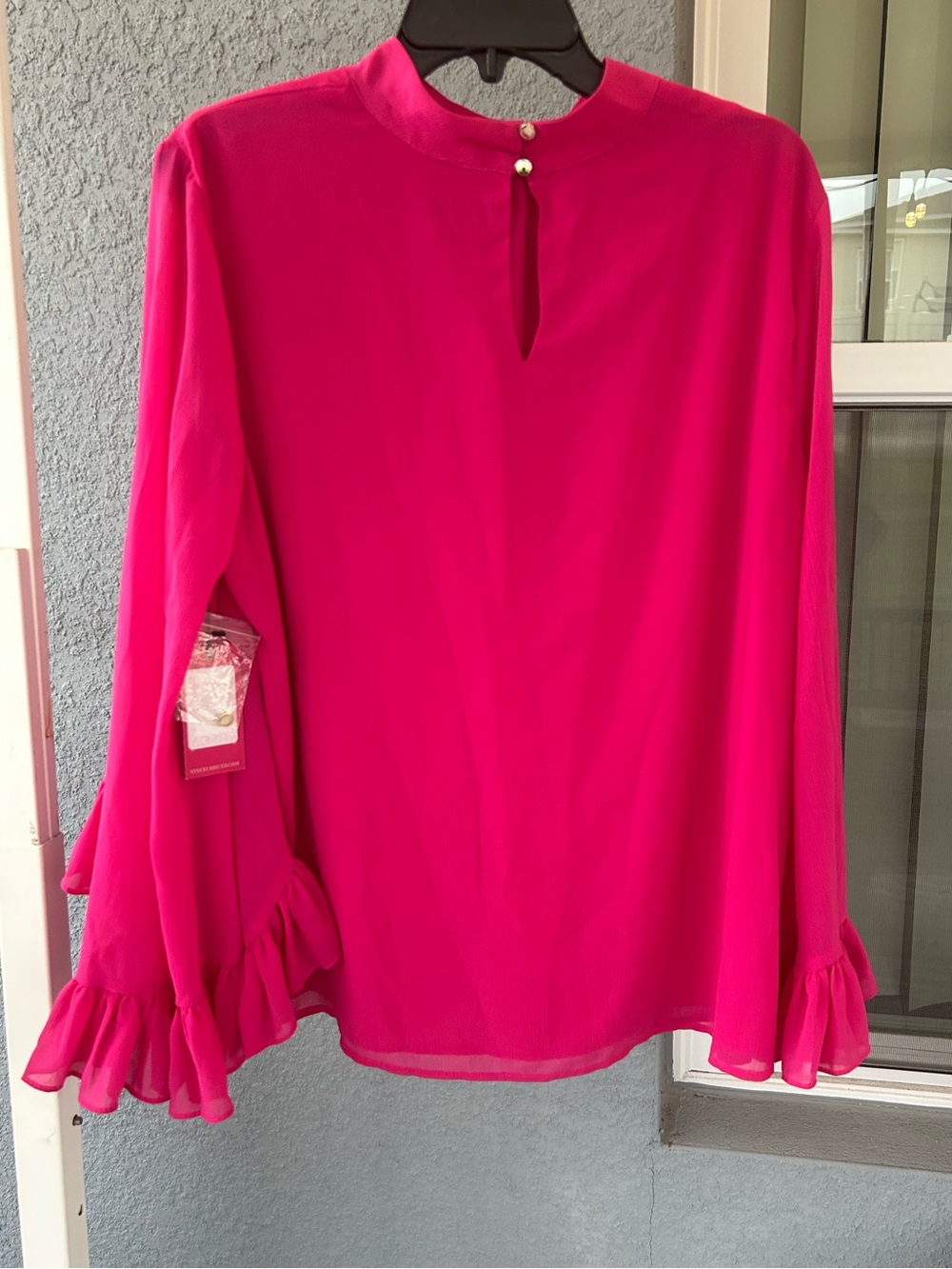 Vince Camuto Size 1X Pink Mock Neck Tiered Ruffle Sleeves Top Feminine NWT - Picture 2 of 8